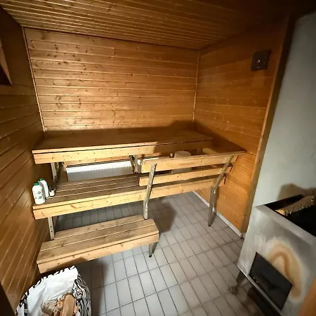 Spacious 3-bedroom House With Sauna In Semesterbostad *