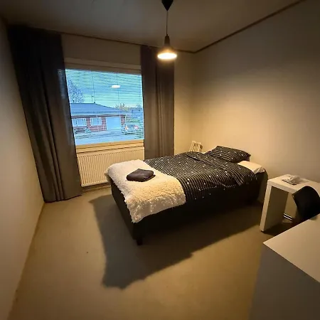 Semesterbostad Spacious 3-bedroom House With Sauna In Kiiminki